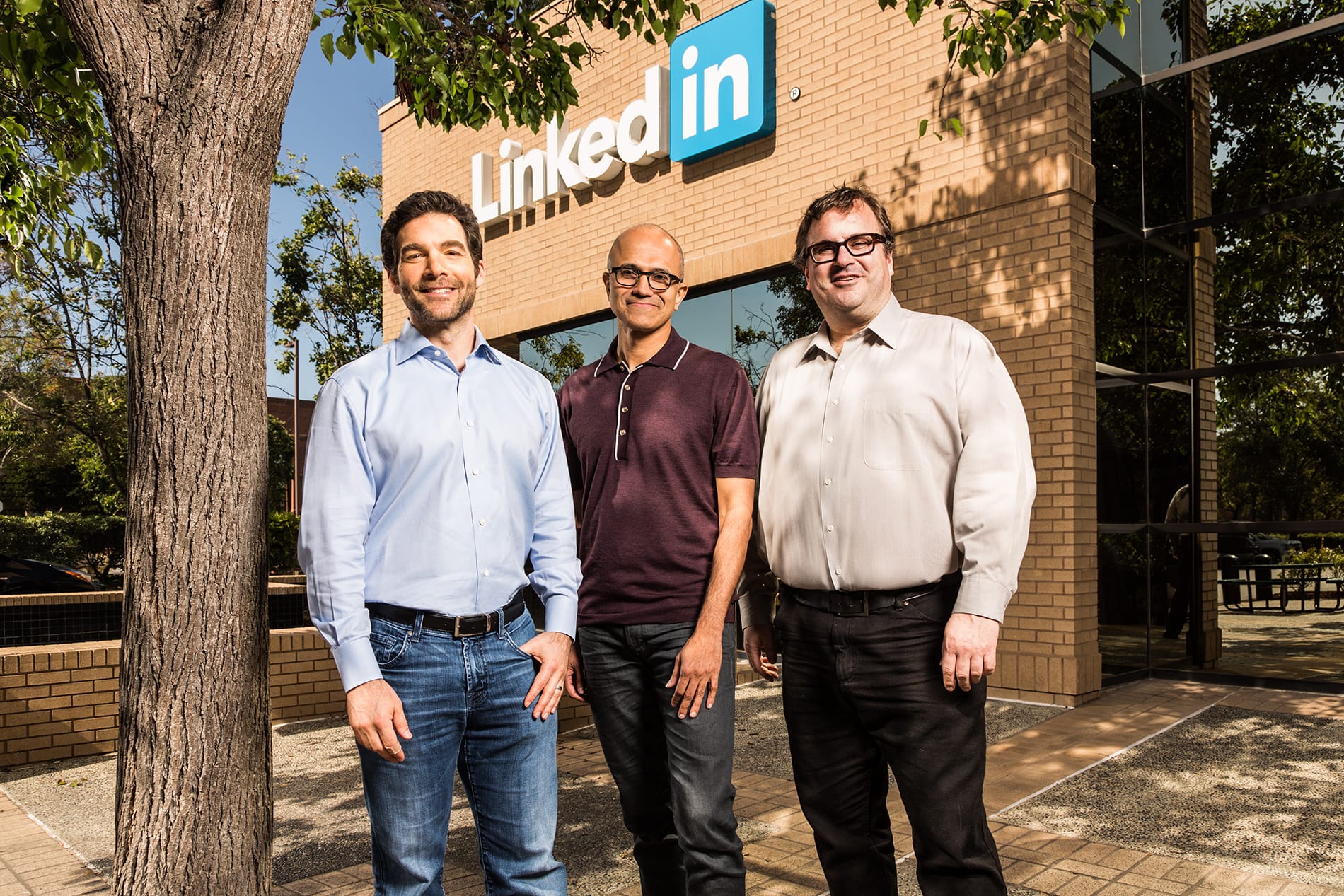 Microsoft to acquire LinkedIn